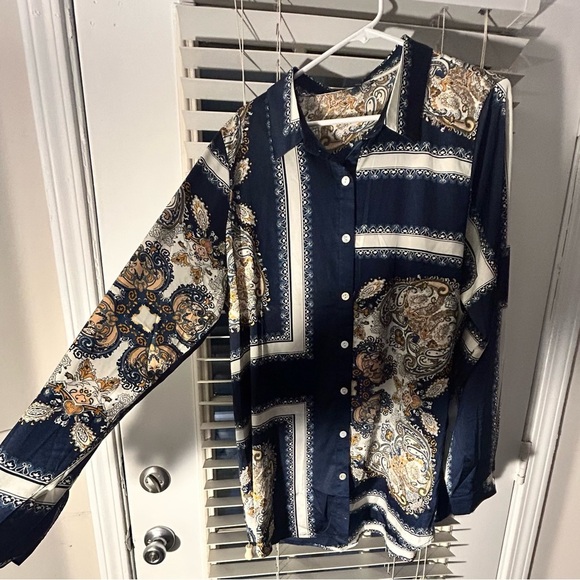 Fashion Nova NWOT Posh And Deluxe Satin Paisley Shirt | Blue/combo | Size 2XL - Picture 1 of 15